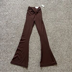 Aerie high rise flare